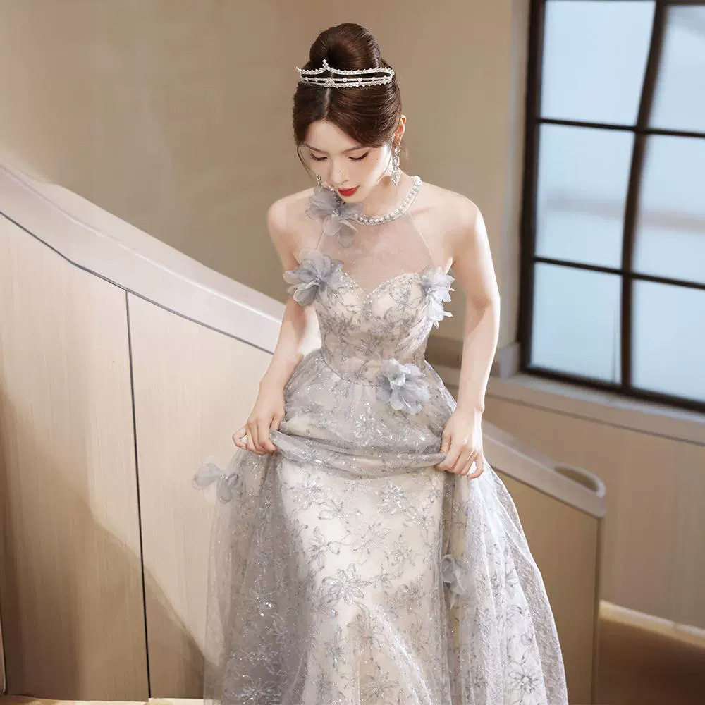 抹胸晚礼服2025新款高级感设婚纱