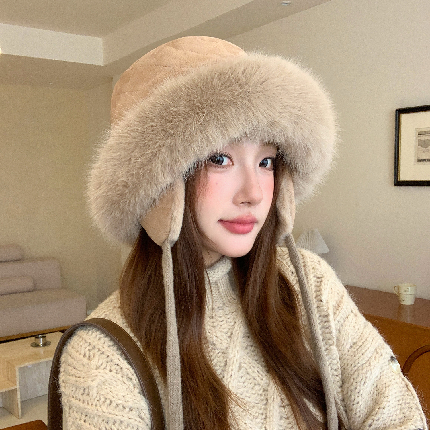 毛绒雷锋帽女冬季加厚保暖护耳绑带百搭防寒帽子防寒保暖毛绒帽子