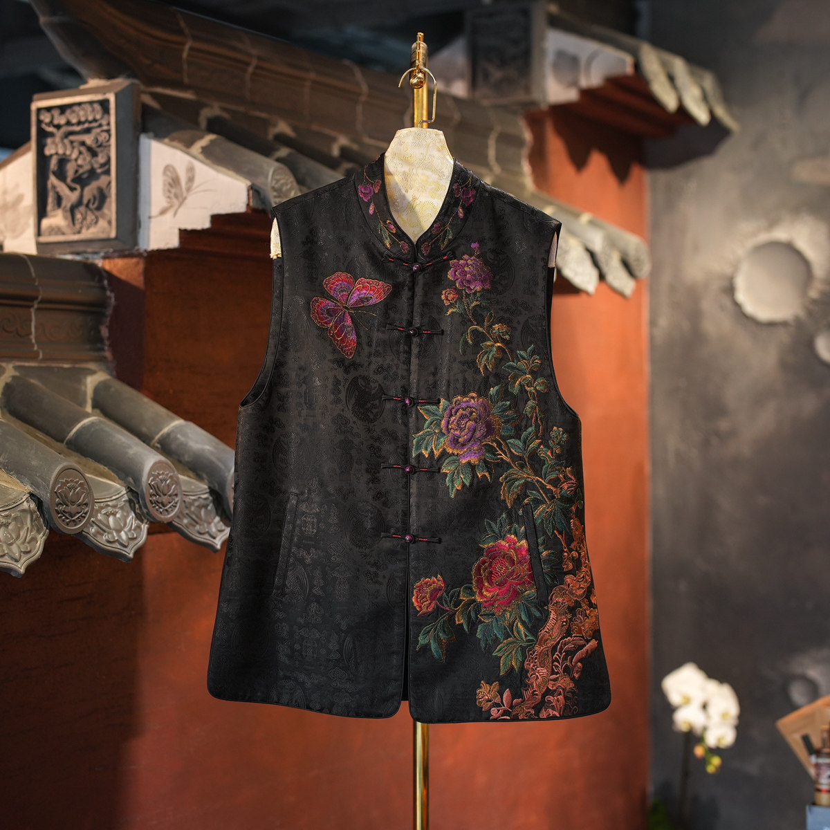 蓝大原创女装精美孔雀刺绣l单排扣立领黑色桑蚕丝宋锦马甲5780,女装/女士精品,马夹,淘宝优惠券,粉丝福利购,淘宝优惠卷