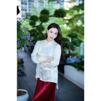 蓝大桑蚕丝2025春白色长袖上衣