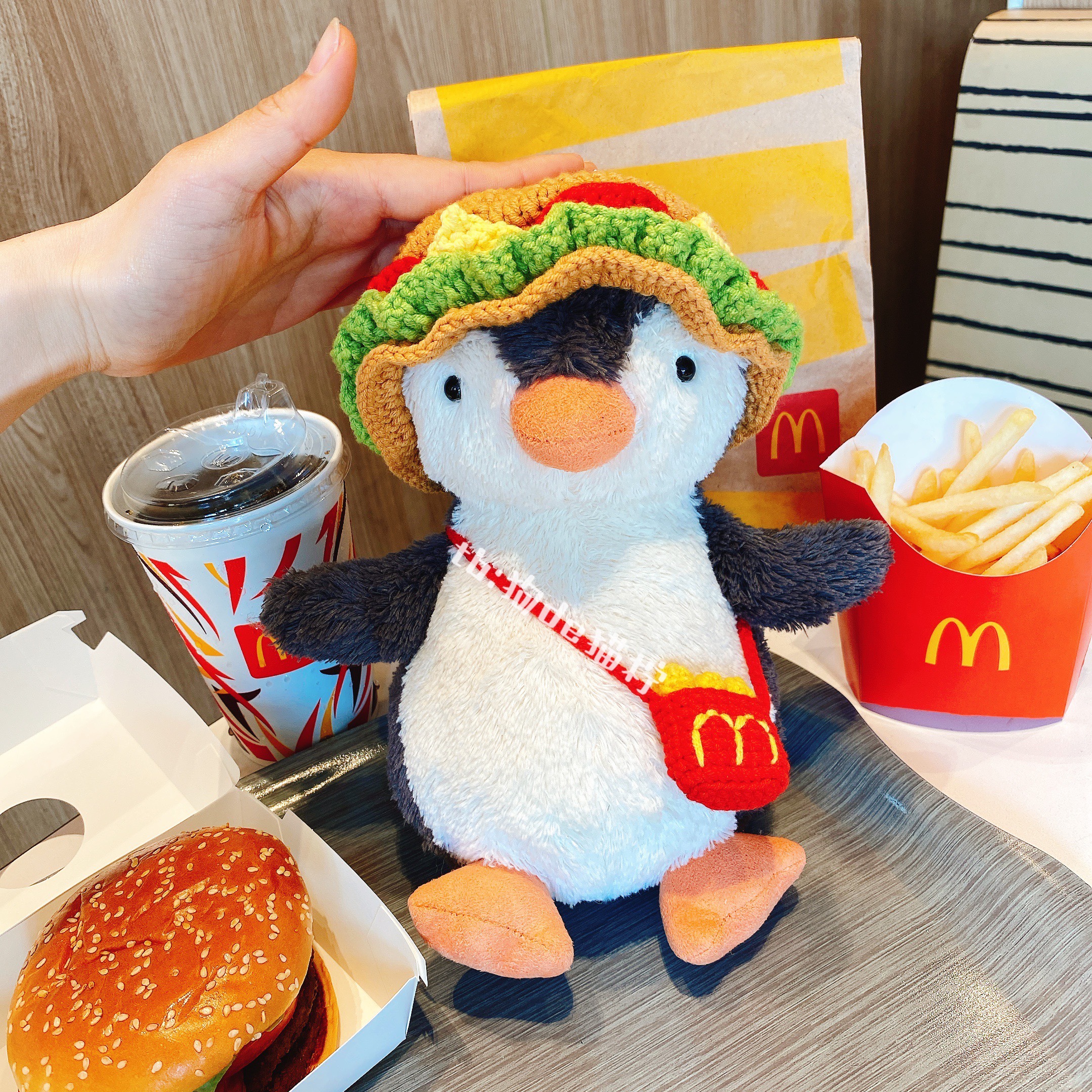 Jellycat23cm花生企鹅麦当劳套装汉堡帽子玩偶公仔娃衣生日礼物