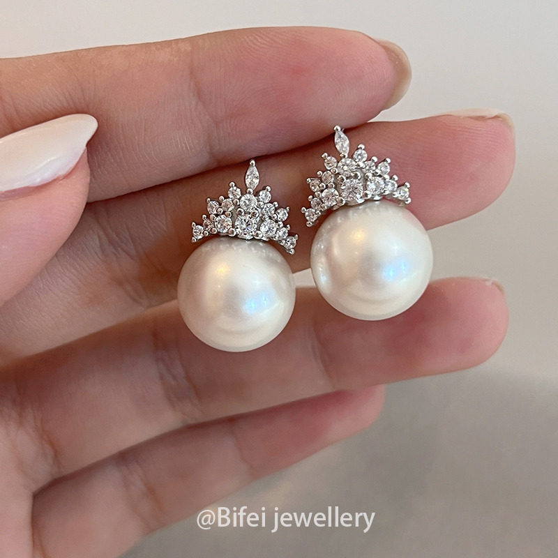 冰雪女王珍珠耳钉澳白皇冠耳环