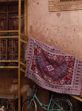 新疆阿勒泰喀什桌布民宿客栈木屋毯子民族风沙发复古盖毯苏米诺