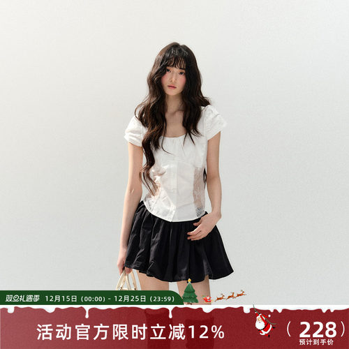 7Shiftin 原创设计春夏新款白色蕾丝泡泡袖衬衫配黑色短裙两件套