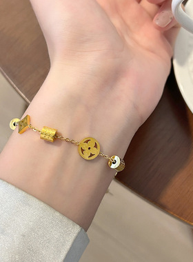 真金电镀钛钢五花小蛮腰手链女轻奢感小众设计精致百搭手饰