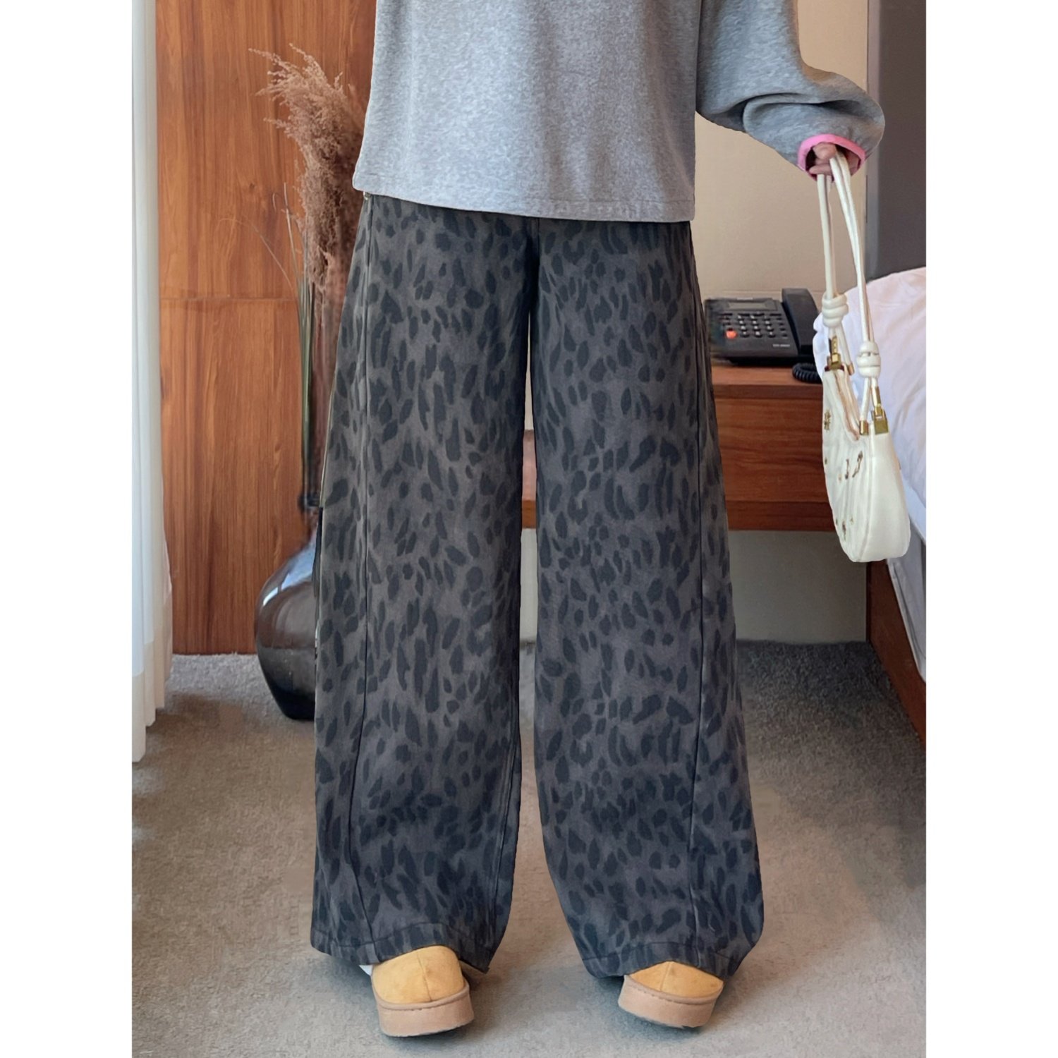 梵朵大码女装16448秋冬高腰豹纹阔腿裤显瘦梨形身材加绒牛仔裤女,女装/女士精品,大码裤装,淘宝优惠券,粉丝福利购,淘宝优惠卷