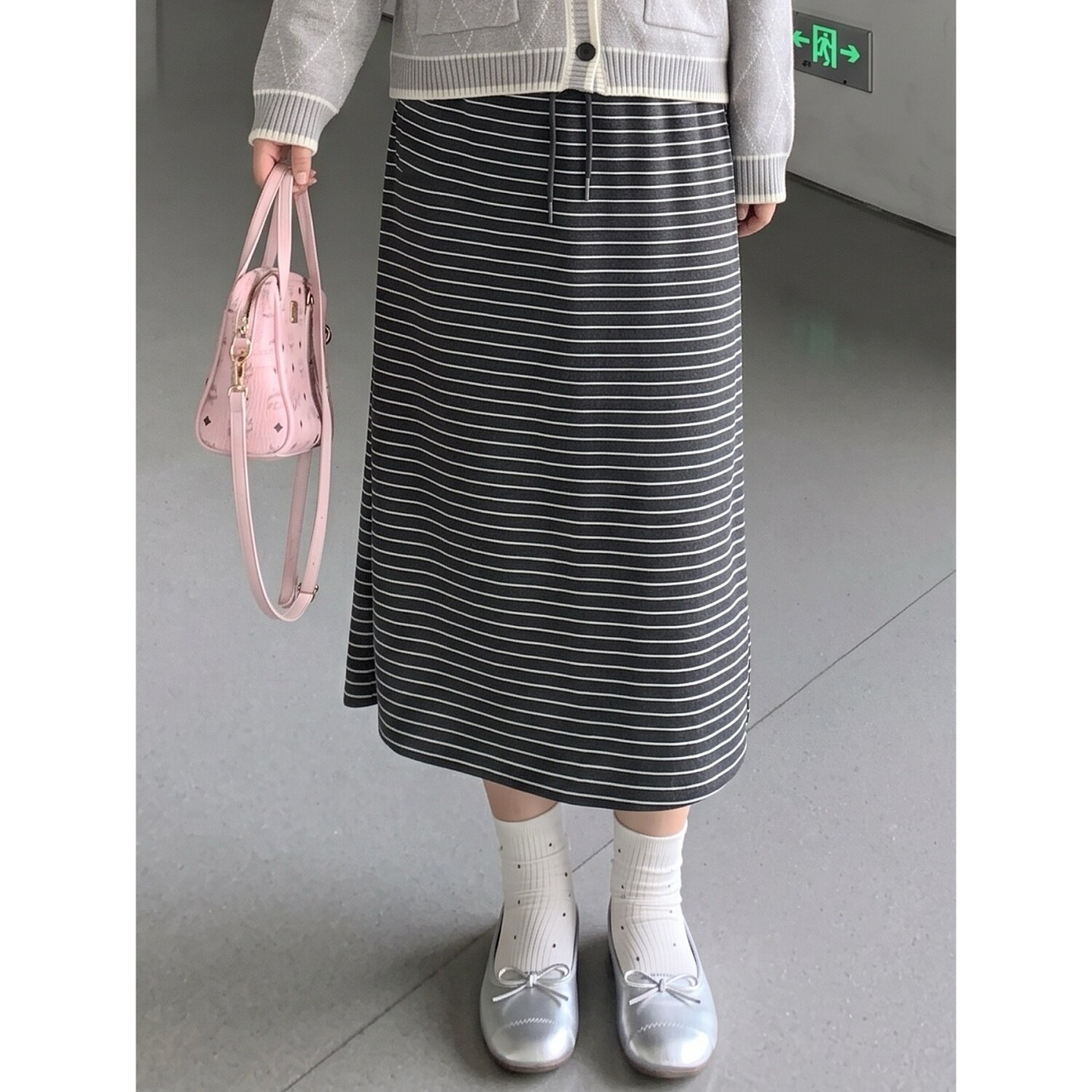 梵朵大码女装秋季高腰腰绳设计半身裙高级感小众新款长裙19098Z