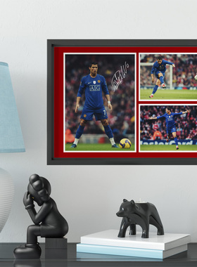 红魔C罗经典任意球实木相框足球迷礼物酒吧装饰画照片墙桌摆挂件