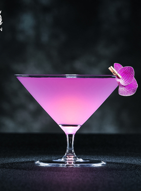 DWF05 酒吧传奇CRISON调酒矮脚马天尼杯 三角鸡尾酒水晶扩口日式