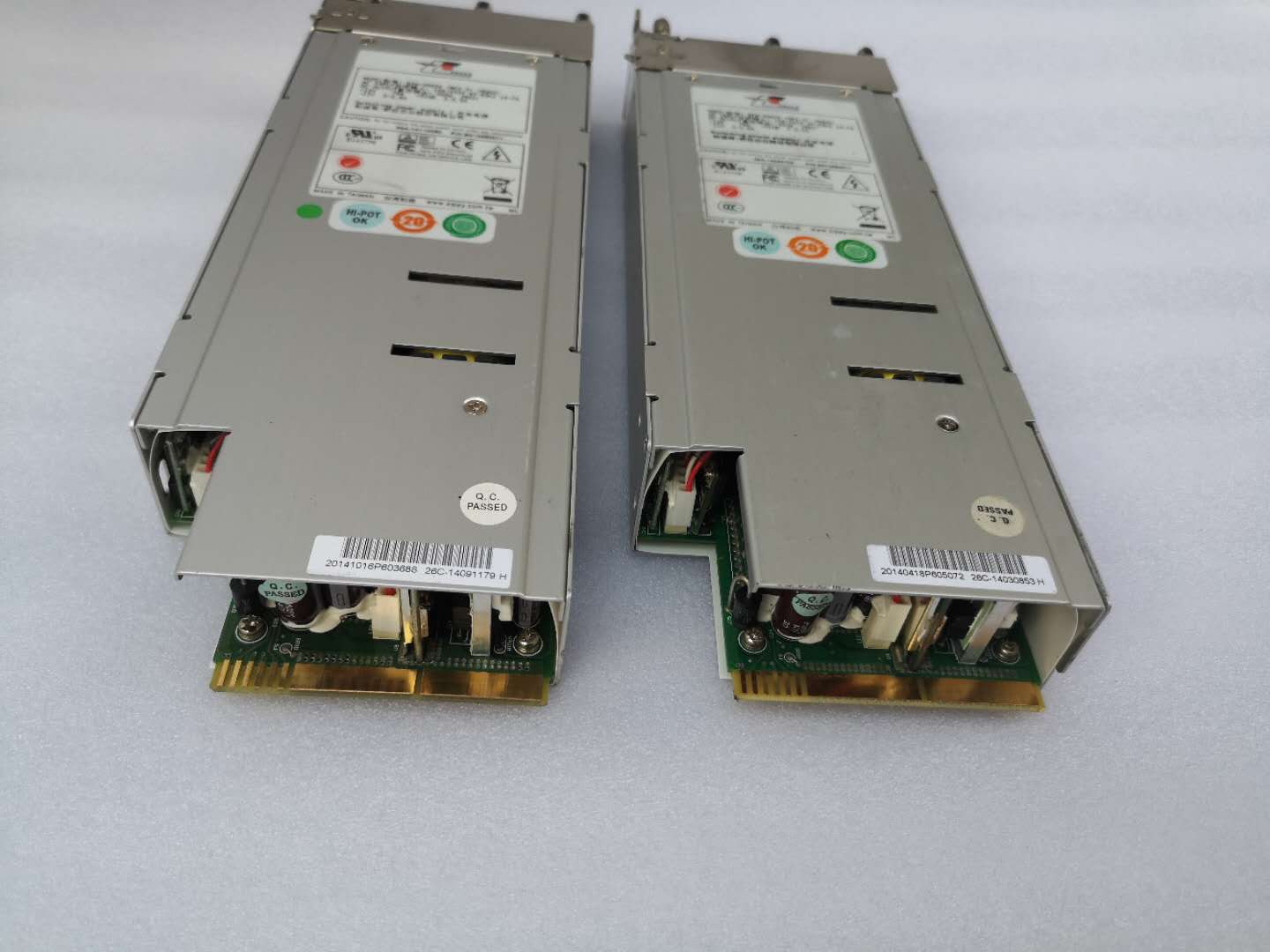 新巨 G1W-3960V 服务器冗余电源模块 960W 新到现货 成色99新