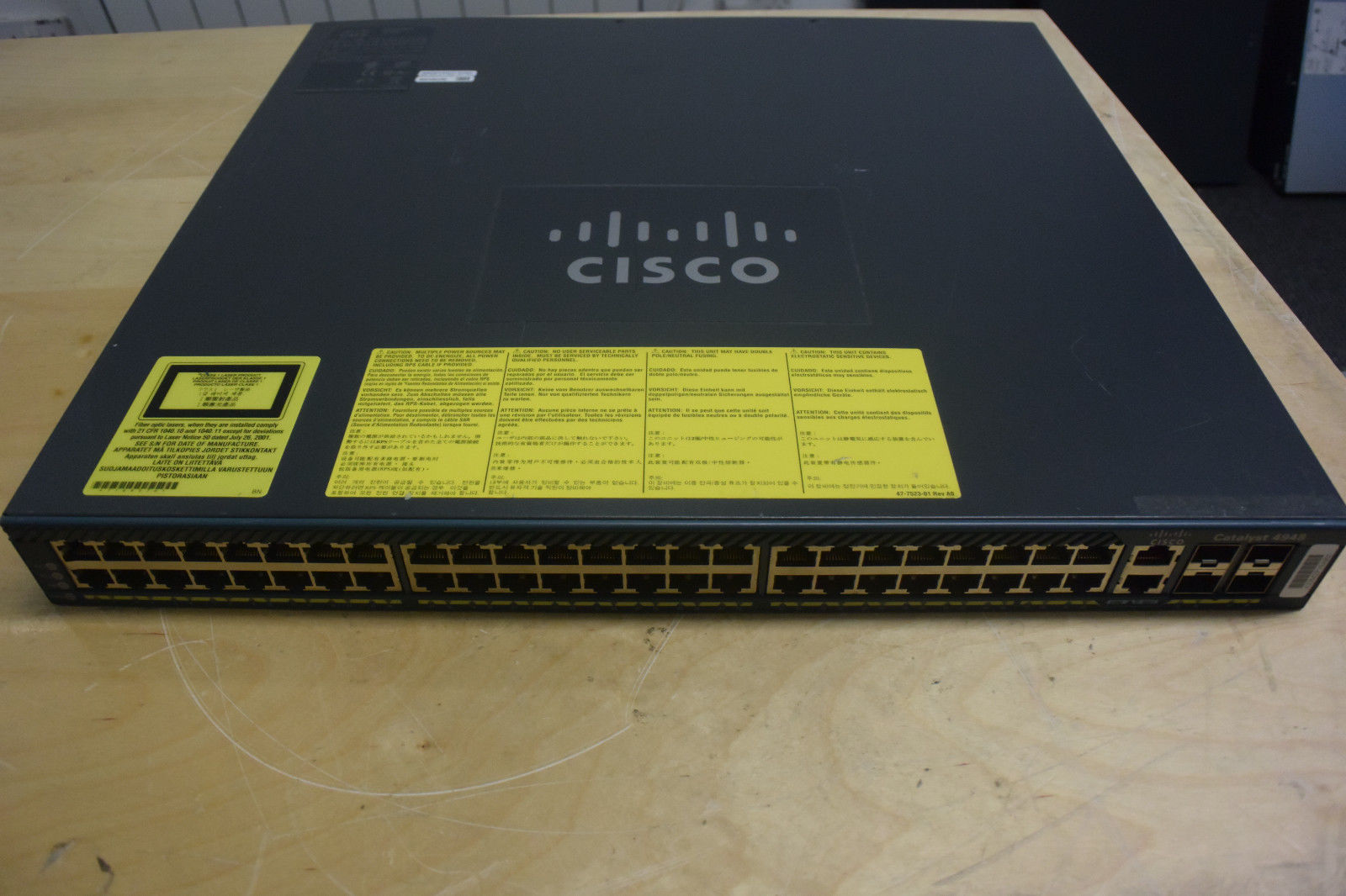 cisco WS-C4948-S 48个线速10/100/1000BASE-T端口+4SFP光口