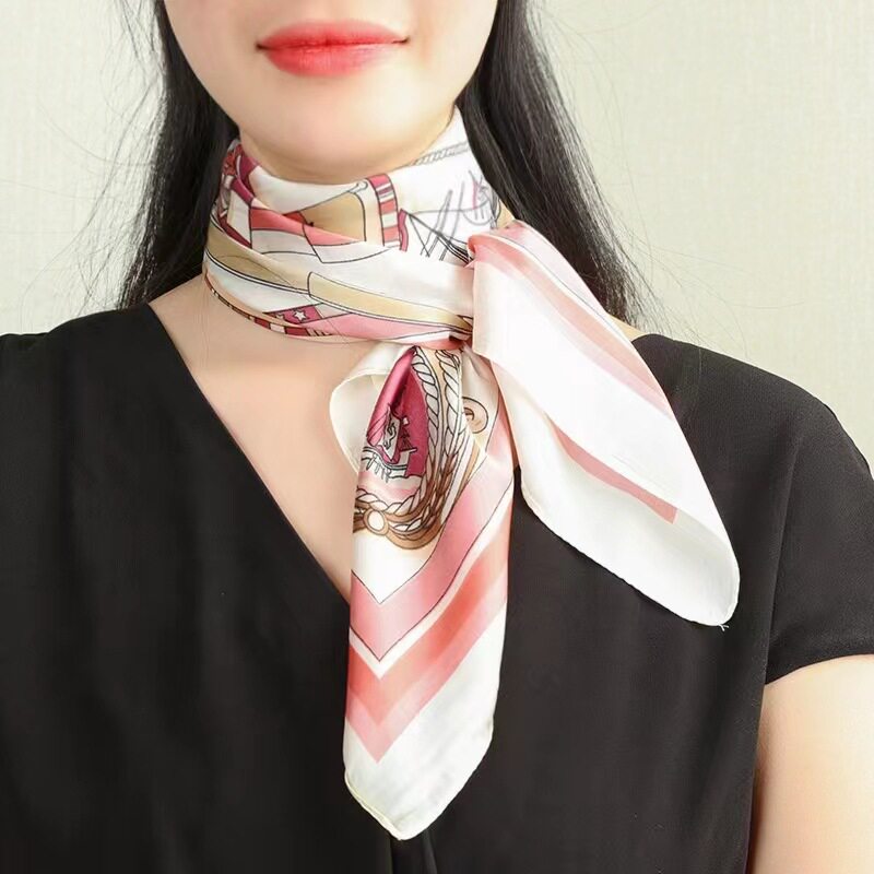 春夏秋冬印花韩版男女缎面围巾图片