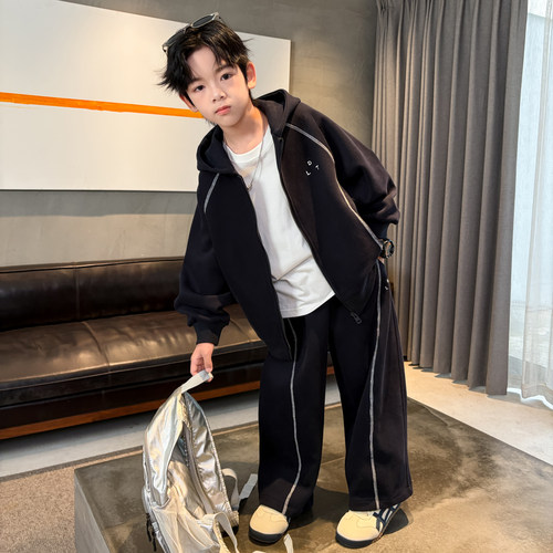 男童秋装超好看套装2026新款大儿童春秋运动服男孩秋季开衫两件套