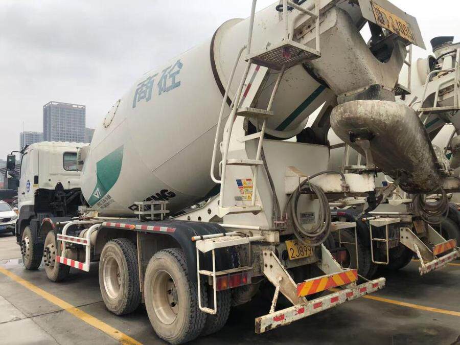 号4月7日衡阳市牌为湘D2J899的徐工牌重型特殊结构货车网络拍卖公告