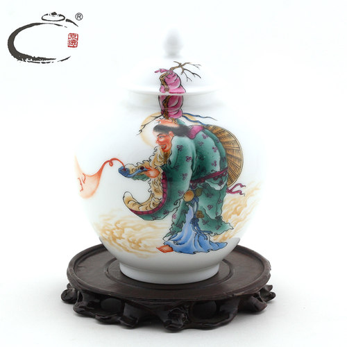 京德贵和祥粉彩如意赐福小将军罐
