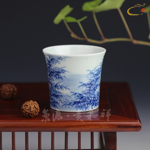 京德贵和祥青花月关山水杯陶瓷