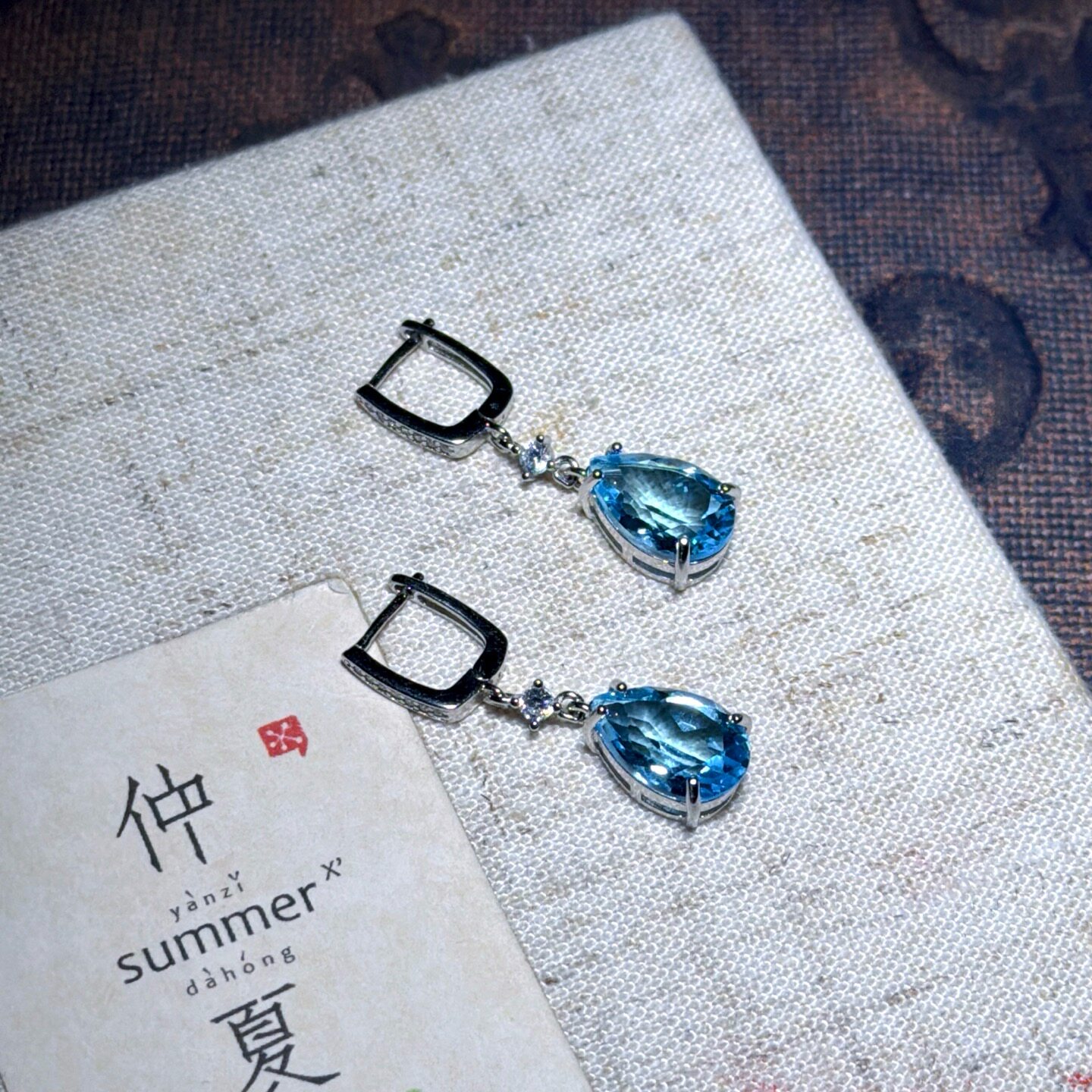 S925银纯银短款水滴形耳扣不掉色 正品蓝宝石轻奢高级简约耳坠女