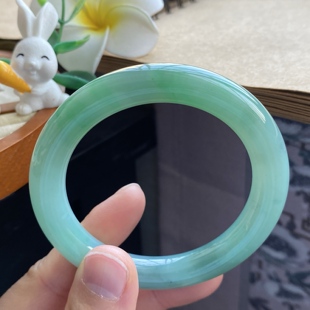 5.21批4656号54.8-10.4-10.1翠绿色圆条！翠绿色很有层次感