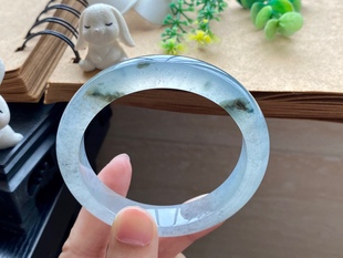 56.8 冰莫西沙料子 11.9 特色乌鸡果冻镯 8.3 5.18批3383号