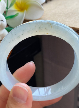 4.21批3348号56.3-12.4-8.8 冰透洒金果冻镯！星星点点的洒金！