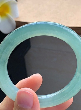 3.30批2467号52.1-9.7-9.4！冰油绿果冻镯！清清爽爽的气息！