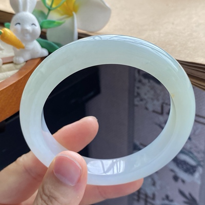 4.21批2027号60.5-12.6-9.8淡淡的绿意不浓不艳！色泽清雅！