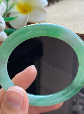 4.19批3275号52.2-7.7-8.2圆条！深翠色可以是青山的颜色！