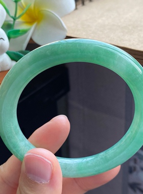 4.3批2624号52.6-9！满绿色圆条！清新的绿意！