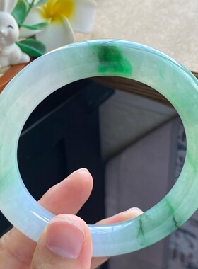 1.16批13200号，60.9-11.9-11.2翠绿飘花圆条！绿意盎然！