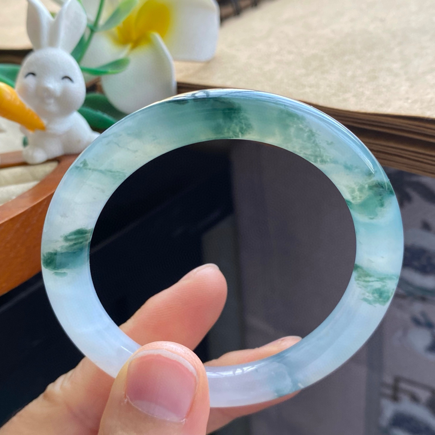 2.18批819号，52-8.4-8.5冰飘花果冻镯！如诗如画的山水意境！