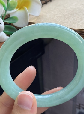 2.14批650号57.3-11.4-10.9满绿色圆条！甜甜的嫩绿色！