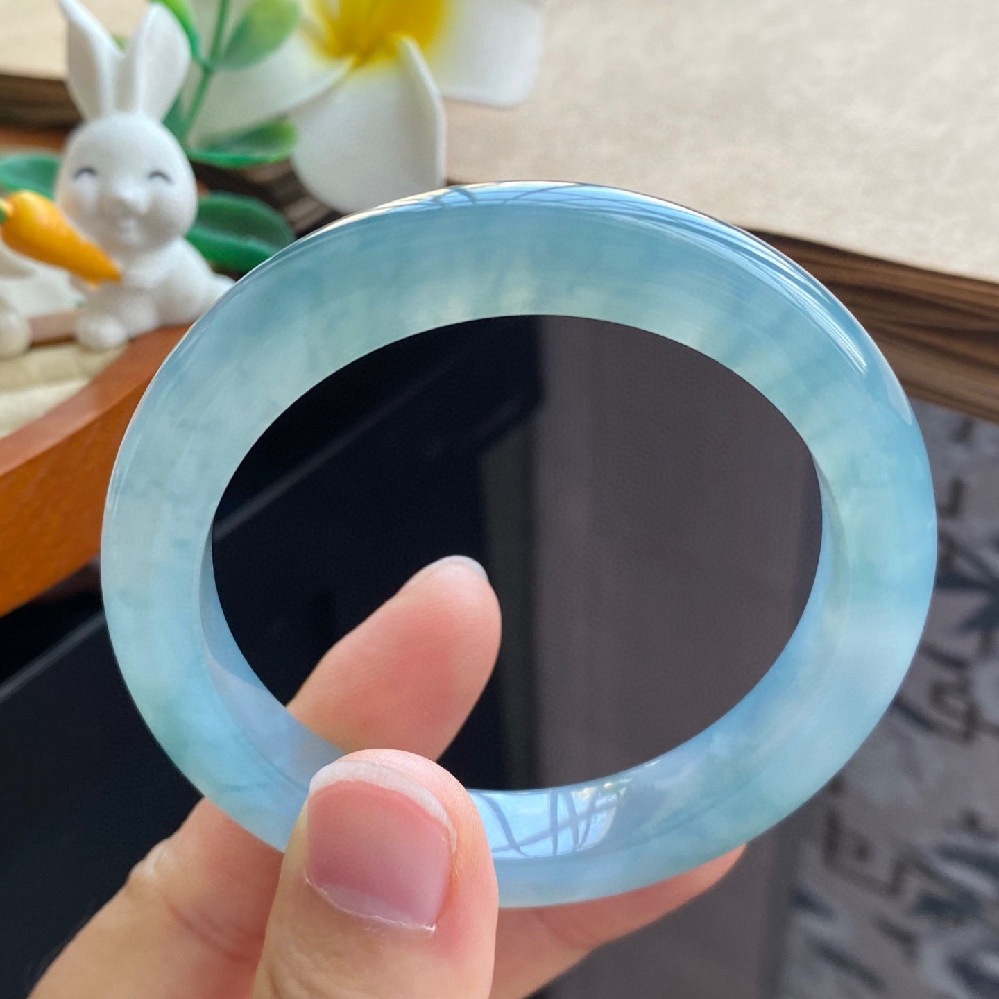 3.11批1726号53.6-10.3-8.6 天青色飘花镯！朦胧烟雨！