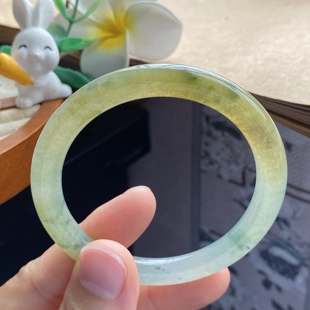 秋黄飘花镯 4.11批1632号51.7 7.1 7.7 油画配色