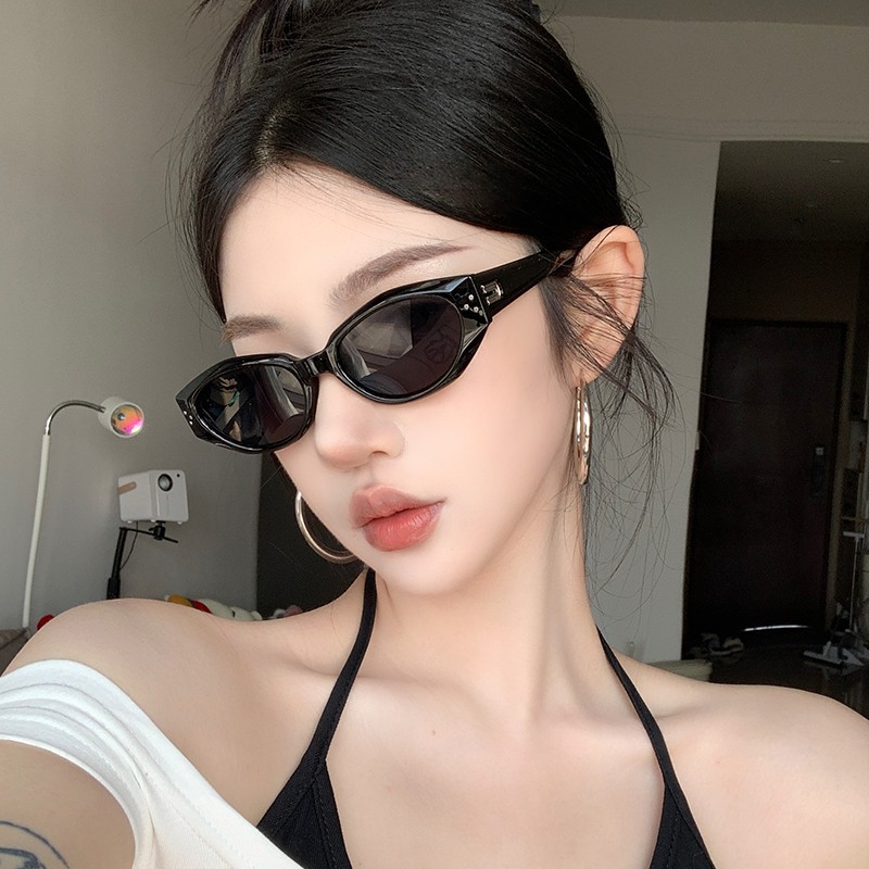 猫眼墨镜女2025新款高级复古gm眼镜方圆脸窄框太阳镜镜防紫外线