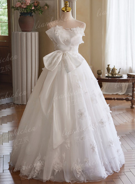 法式超仙森系轻婚纱新娘2025新款蕾丝出门纱新娘缎面抹胸迎宾礼服