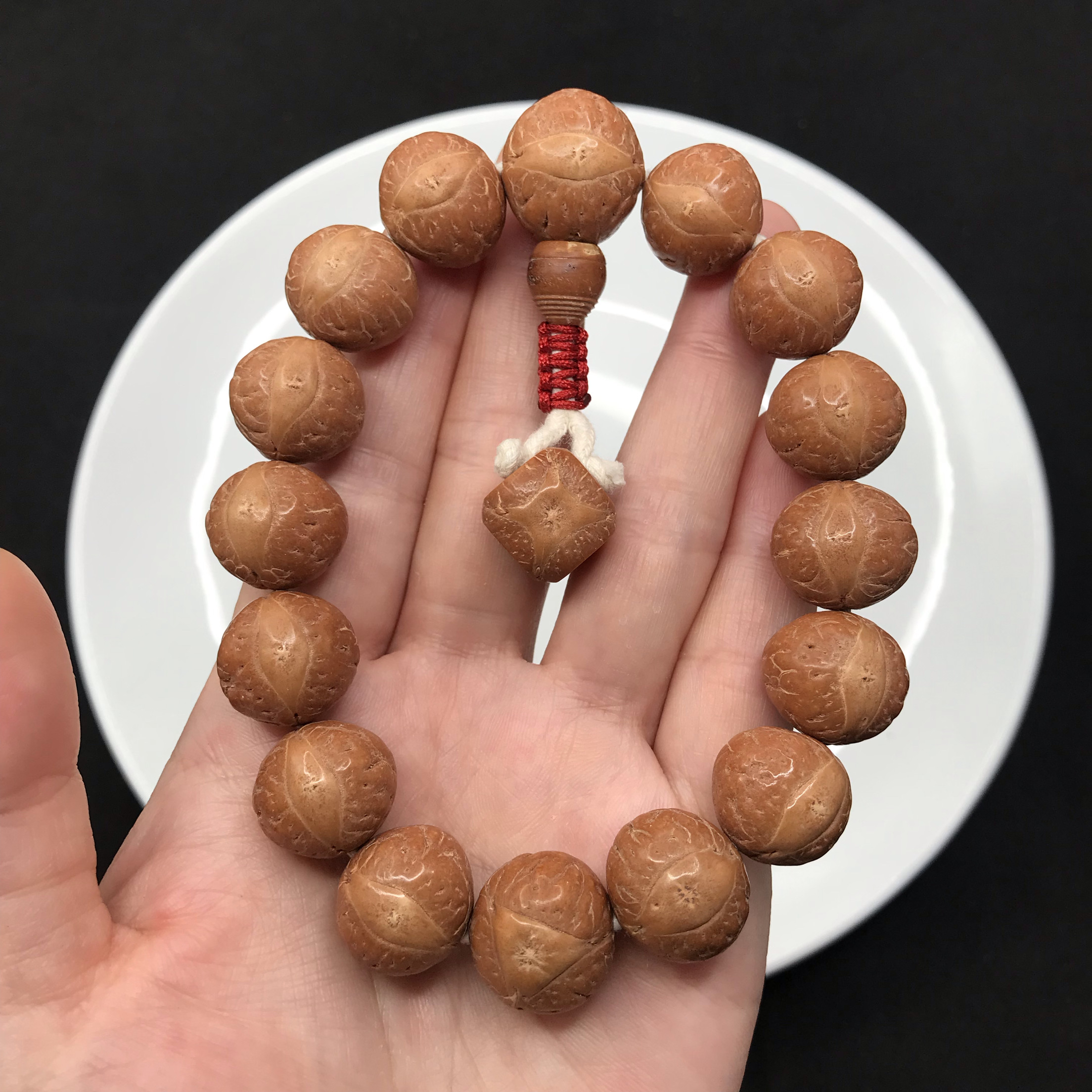一图一物16mm高油性尼泊尔般若眼凤眼菩提子手串方形麒麟眼备云
