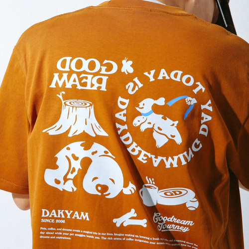 做梦小狗美式圆领印花短袖T恤