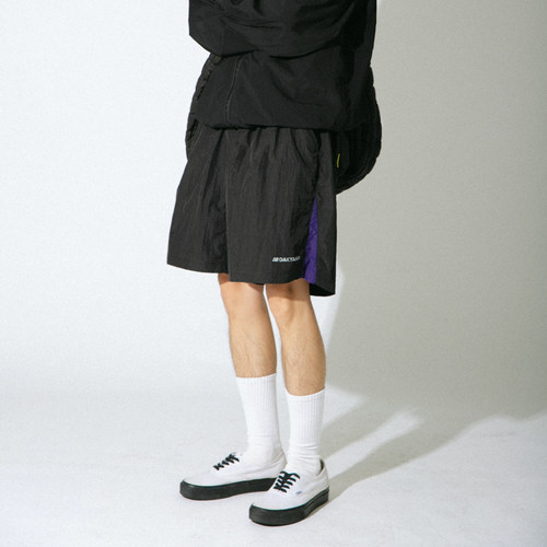 皱纹拼色轻薄宽松休闲短裤