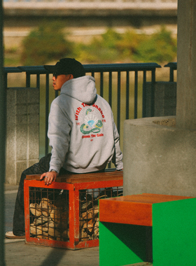 DAKYAM(达人) 25S/S Serpent Gain Hoodie 蛇行有得连帽套头卫衣
