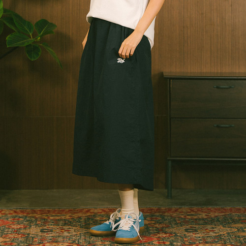 风感轻便廓形长裙半身裙