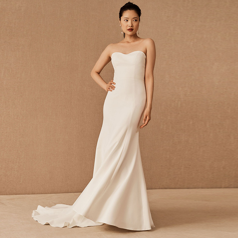 法式鱼尾轻婚纱2025新款新娘抹胸简约缎面出门纱高级感轻奢礼服裙