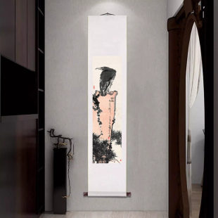 潘天寿凝视图国画水墨画雄鹰图条幅卷轴挂画客厅装饰画办公室字画