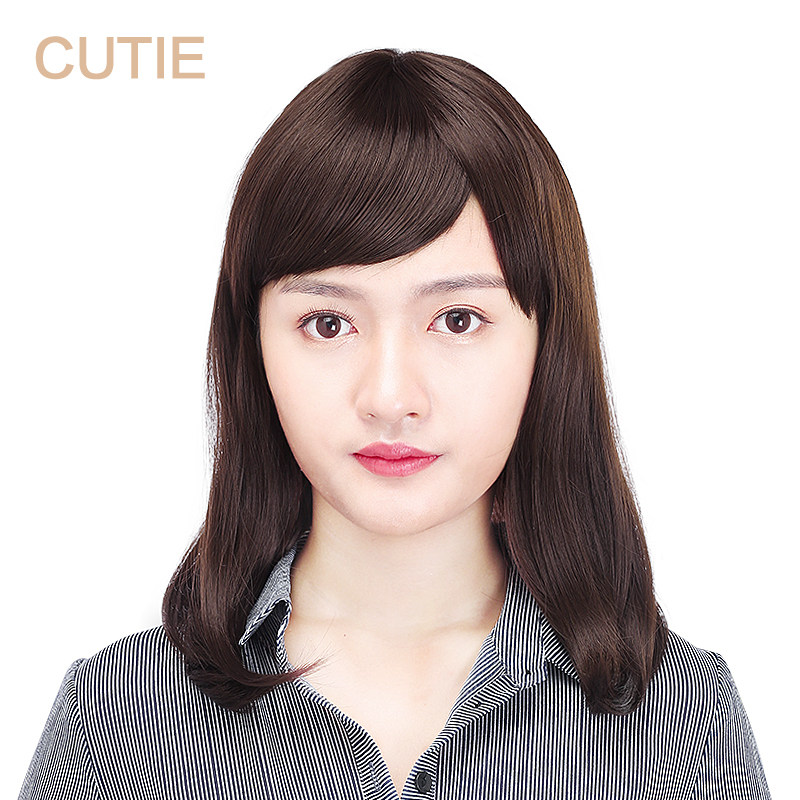 娇滴滴顶心自然风斜刘海长直发