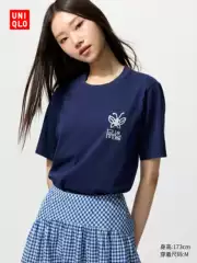 Uniqlo Women's UT Ai Yazawa Printed Short sleeved T-shirt 480164