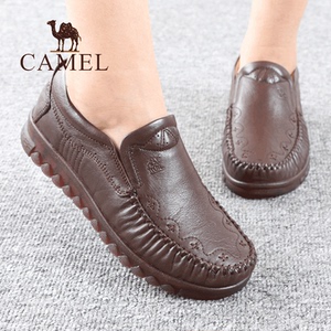 Camel/骆驼女鞋秋季款品牛皮平底柔软舒适单正真中年休闲妈妈鞋子
