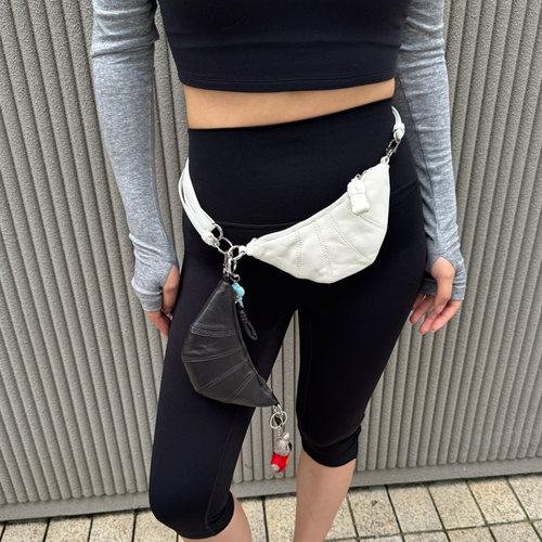 heyfun新款单肩包女迷你斜跨可颂牛角包小包包百搭简约精致腰包