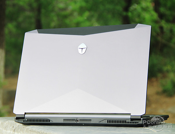 ¶þÊÖÀ×Éñ±Ê¼Ç±¾µçÄÔ 14´çÓÎÏ·±¾ ËĺËi7 ¹Ì̬ӲÅÌ GTX965M¶ÀÏÔ