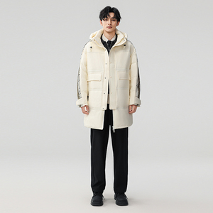 2025新标90白鸭绒泼墨袖中长款连帽加厚羽绒服SY888P330 模特图图片
