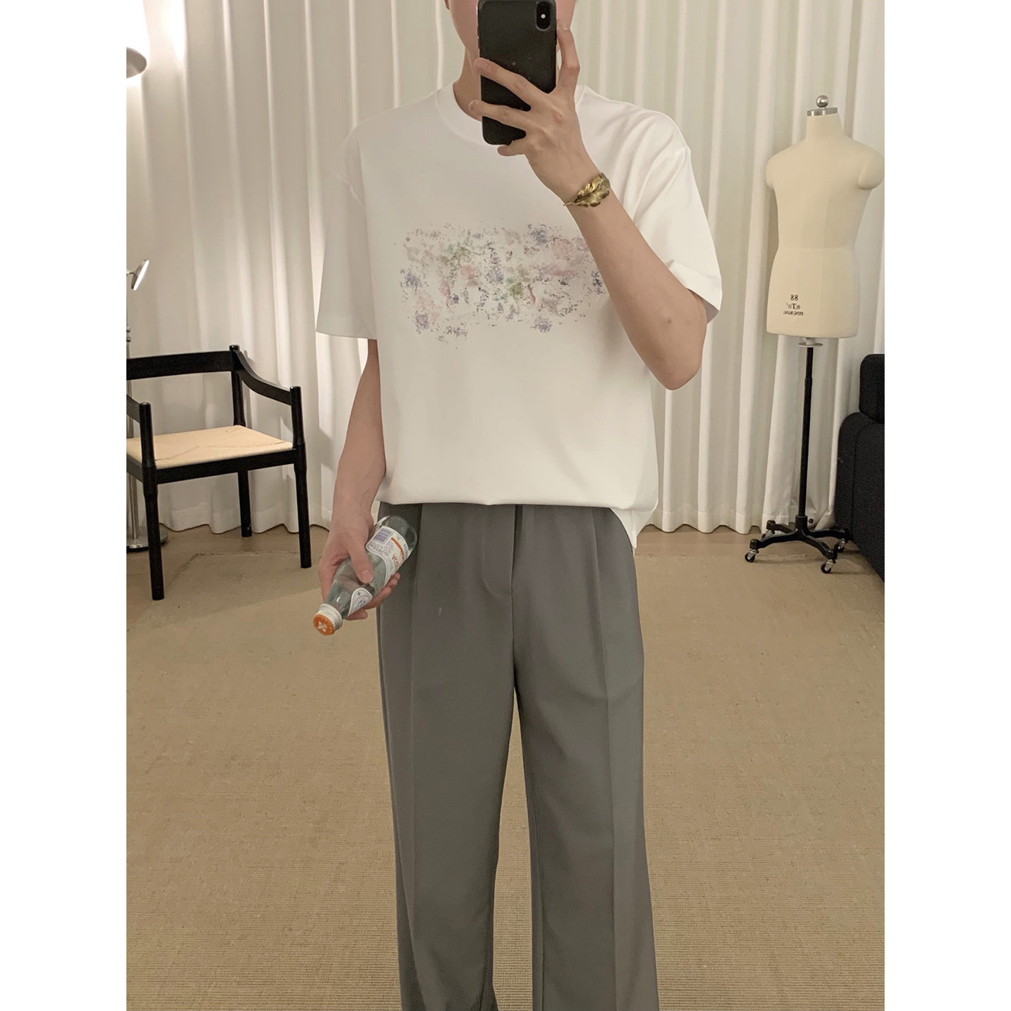 阿茶与阿古白色艺术喷绘短袖t恤男款夏季百搭宽松休闲圆领上衣