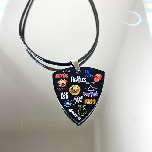 欧美摇滚乐队LOGO周边吉他拨片项链配饰枪花披头士Queen涅槃ACDC